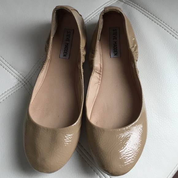Steve Madden beige ballet flats
