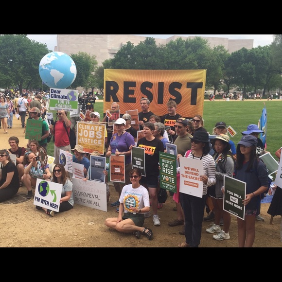 Meet your Posher, Jeannie - Picture 5 of 8