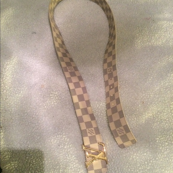 Louis Vuitton men's belt - Picture 2 of 2