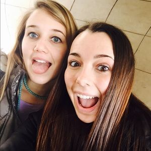 Meet your Posher, Isabel