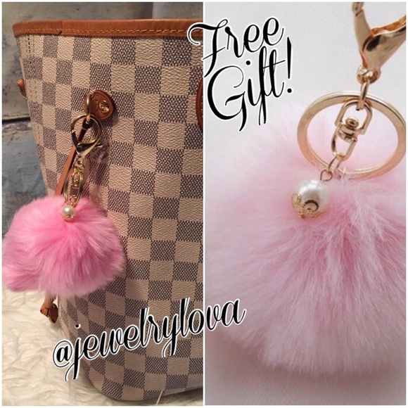 Faux Fur Pom Pom Keychain in light pink