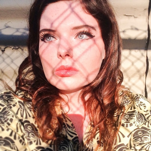 Meet your Posher, Bobbie - Picture 1 of 1