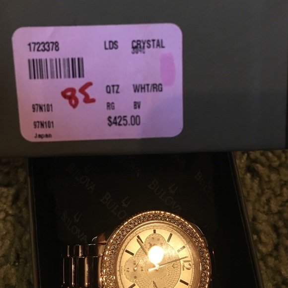 Women's Bulova crystal watch - Picture 4 of 4