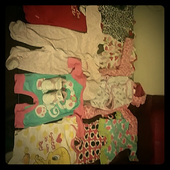 Baby girls sleepers and coat 0-6 months