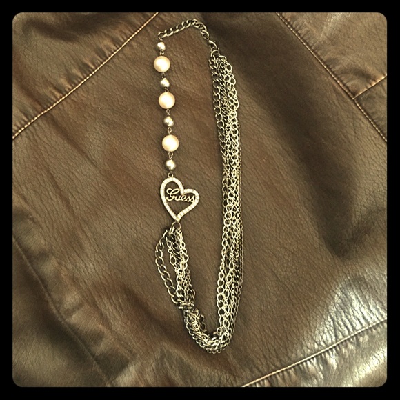 Guess necklace