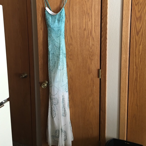 Prom Dress! - Picture 1 of 4