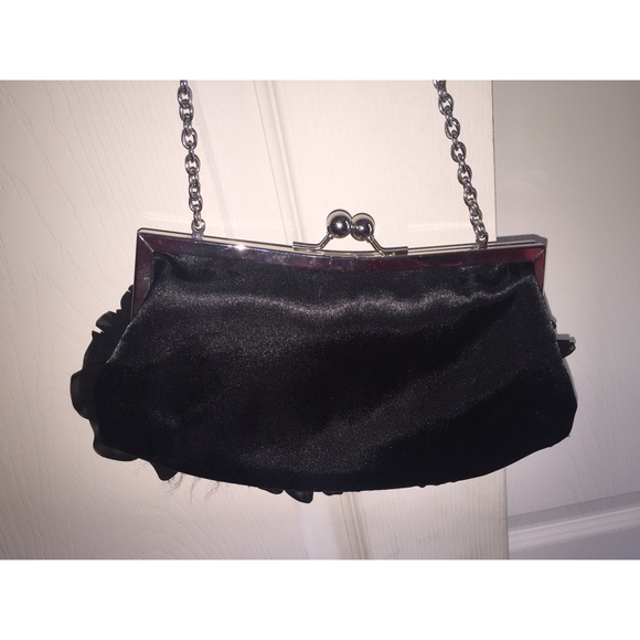 Black Ruffle Crossbody Purse - Picture 3 of 3