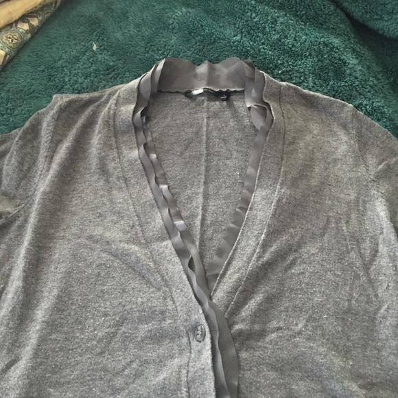 Pretty Ruffled cardigan