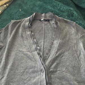 Pretty Ruffled cardigan