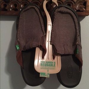 New men's sanuk shoes
