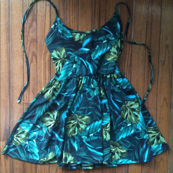 American Apparel Dresses & Skirts - American apparel figure skater dress Jungle fever