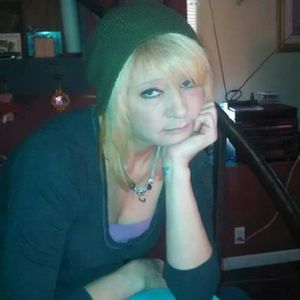 Meet your Posher, Loretta