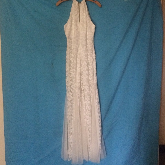 Size 14 Caché - Picture 2 of 4