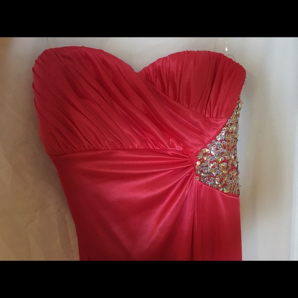 Strapless Sequined Prom dress - Picture 2 of 4