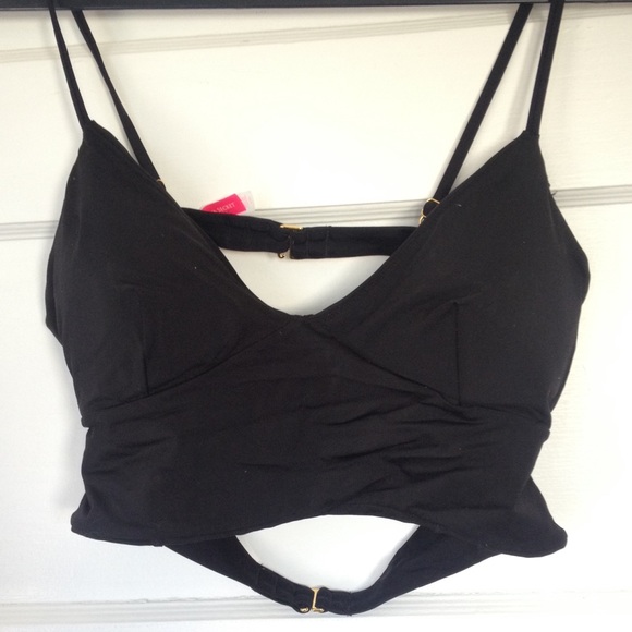 NWOT Victoria's Secret Bikini Top