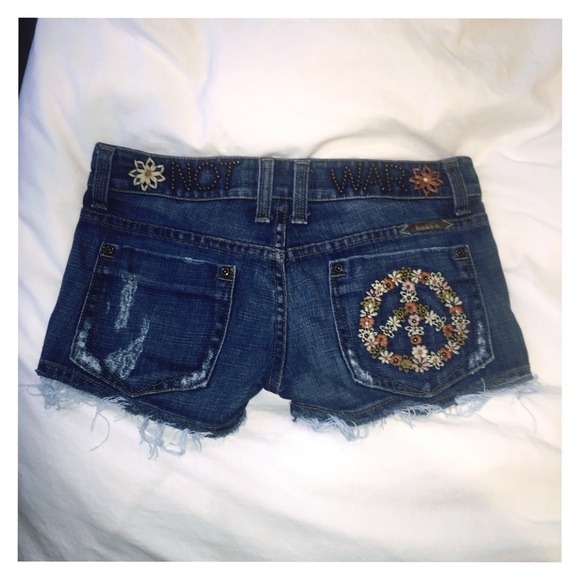 🌺Frankie B 'Make Love Not War' Festival shorts🌸