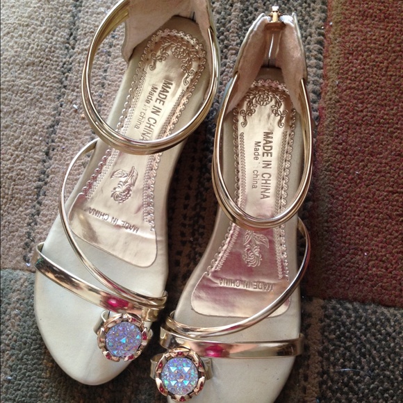 Sandal