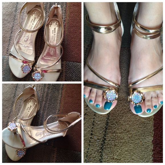 Sandal - Picture 3 of 3