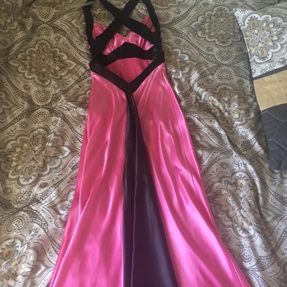 Jessica McClintock Prom/Formal Dress - Picture 3 of 4