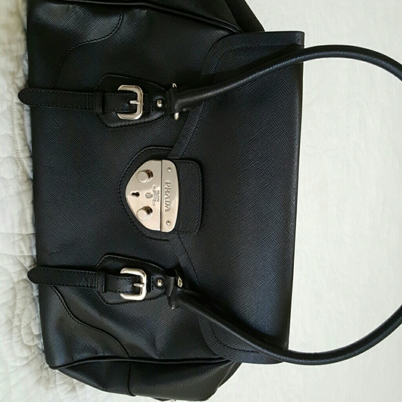 Purse - Picture 1 of 1