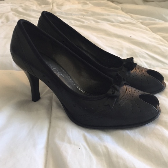 Peep-toe Franco Sarto Heels!