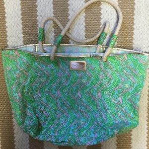 Lily Pulizter tote