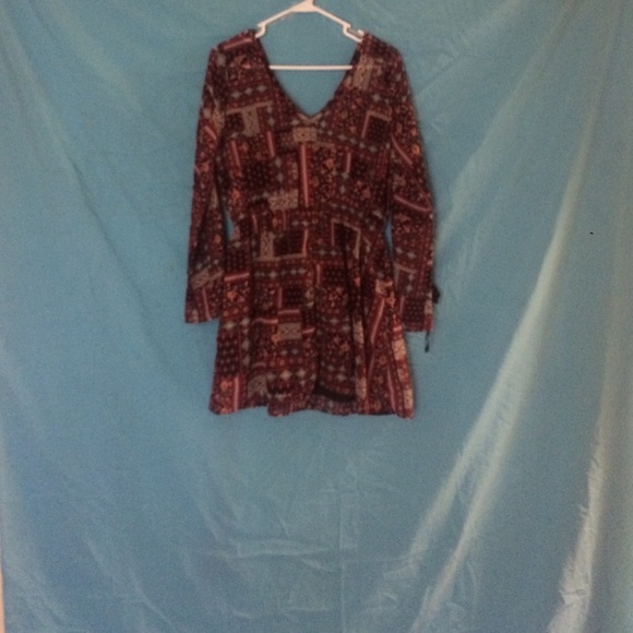 Dress - Picture 2 of 2