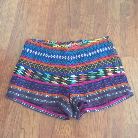 Billabong Pants - Billabong tribal shorts