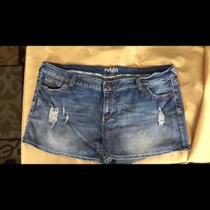 Reign jean shorts WOMANS SIZE 24
