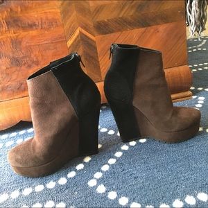 Kelsi Dagger Wedge platform bootie