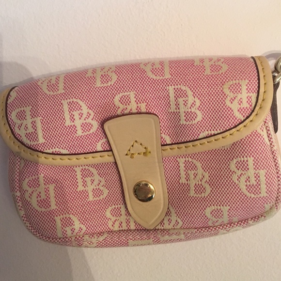 Dooney and Bourke pink wristlet - Picture 2 of 3