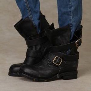 Jeffrey Campbell Brit Wrap Strap Boots