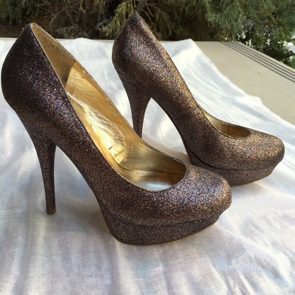 Steve Madden "Bevv-G" Glitter platform heel