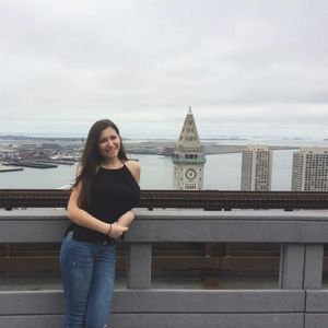 Meet your Posher, Lauren