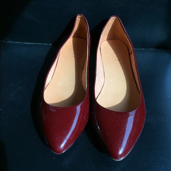 Patent Leather Burgundy Flats - Picture 3 of 3