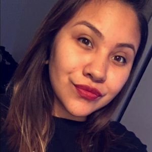 Meet your Posher, Destiny