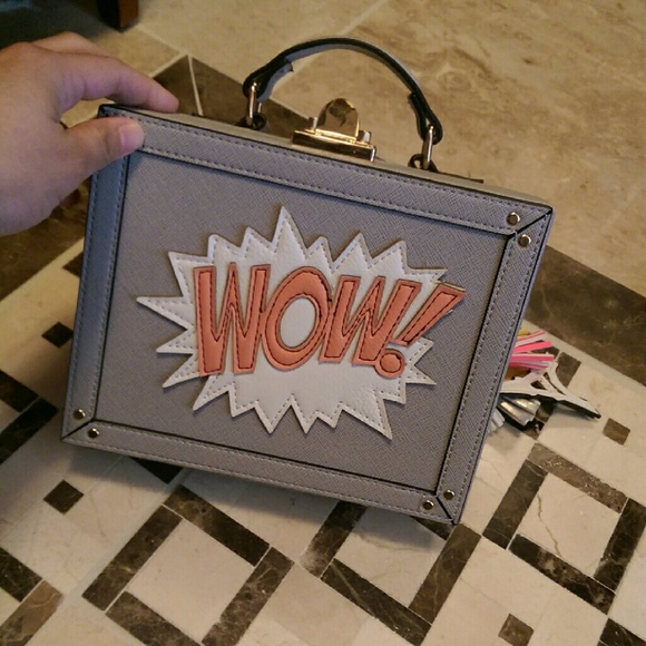 Price drop ⬇⬇Mini suitcase/trunk handbag