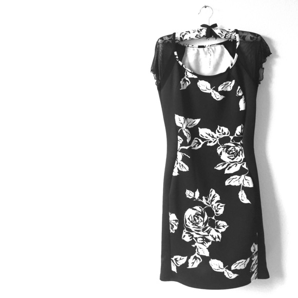 ⚡‼️SOLD IN BUNDLE ‼️HOT FLASH SALE ⚡️BODYCON DRESS