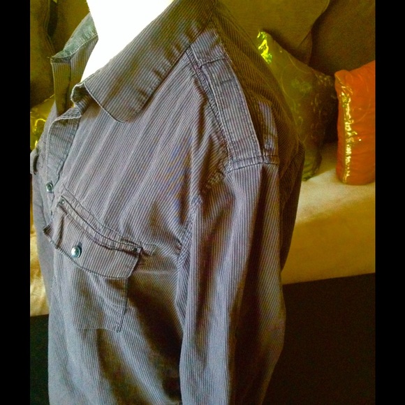 SHIRT - Picture 2 of 4