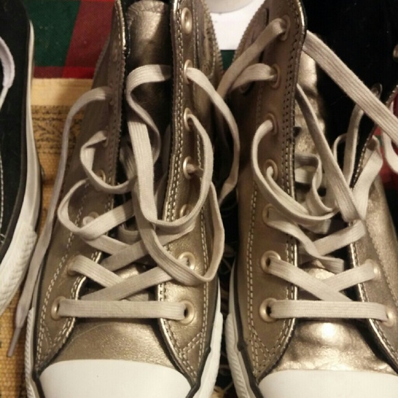 Woman's gold converse