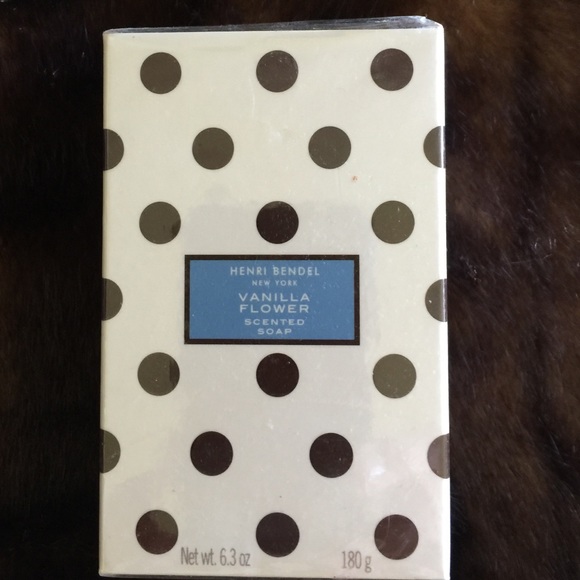 Henri Bendel Vanilla Flower Scented Soap 6.3oz