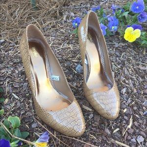 Tan Alligator print heels