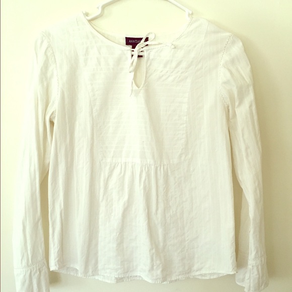 ✨SALE✨Cute Ann Taylor top