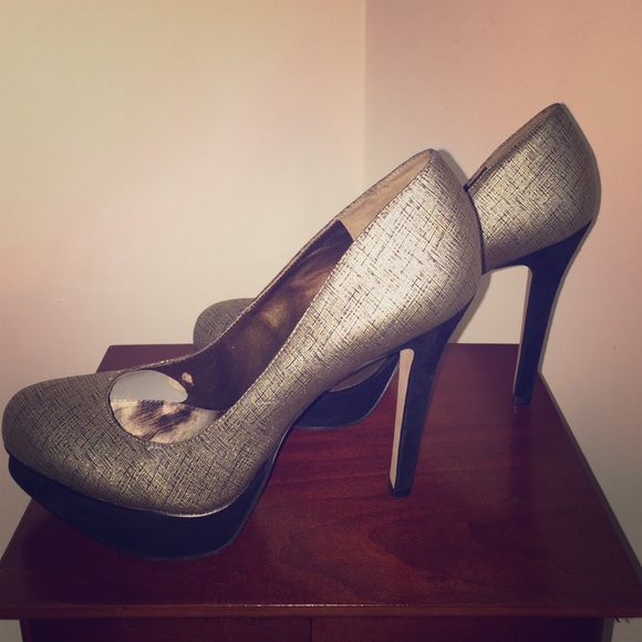 Sam Edelman Gold/Black High Heel platform pumps