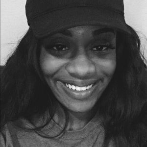 Meet your Posher, Jasmine
