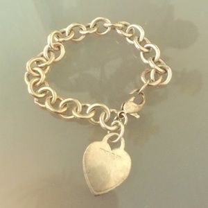 💯Authentic Tiffany & Co. Chunky Heart bracelet