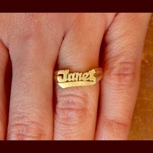 Stylish Name Ring in 14 Karat Yellow GOLD