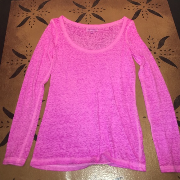 American Eagle pink long sleeve shirt