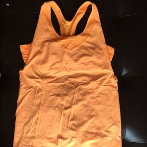 Lululemon tank