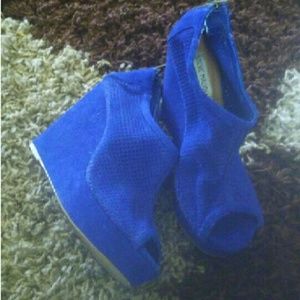 Royal blue Steve Madden wedges